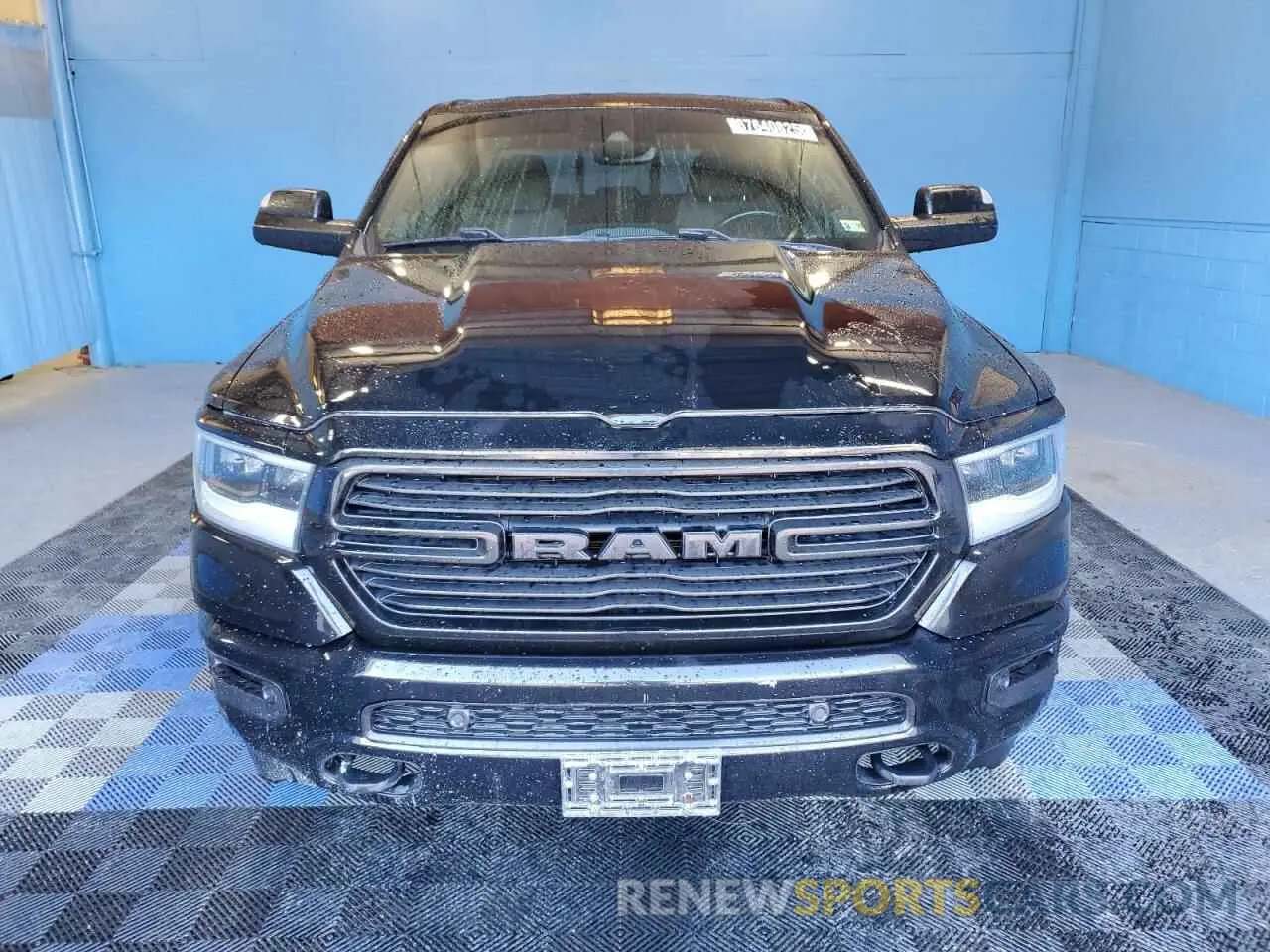 5 Photograph of a damaged car 1C6SRFFT7MN584156 RAM 1500 2021