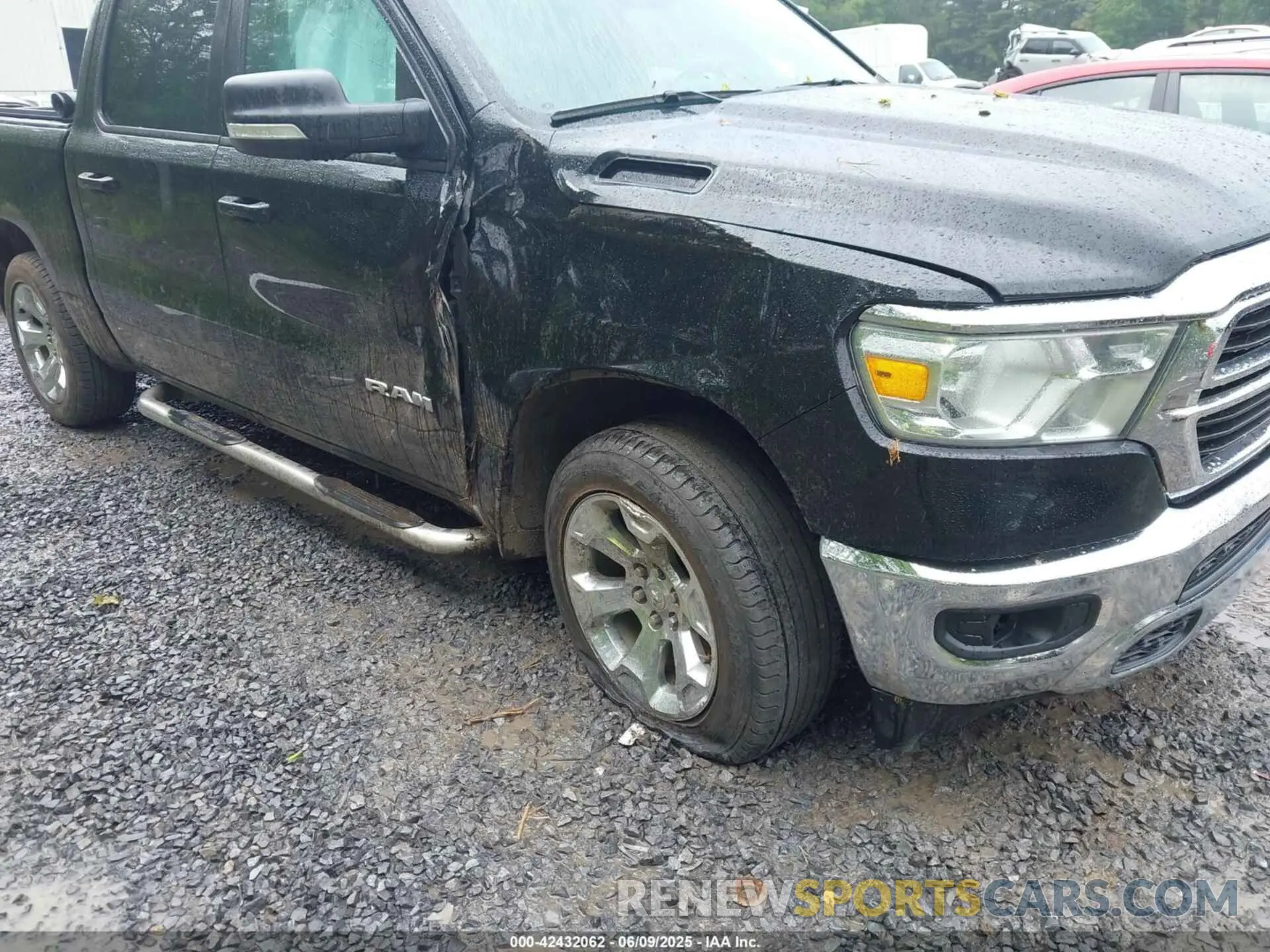 6 Photograph of a damaged car 1C6SRFFT7MN633940 RAM 1500 2021