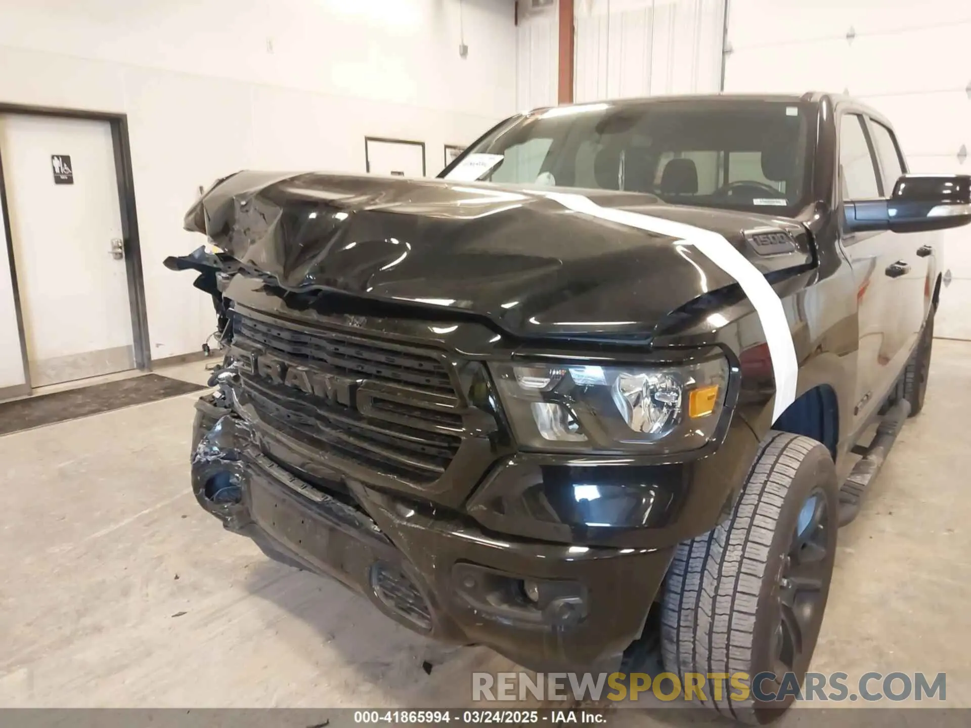 6 Photograph of a damaged car 1C6SRFFT7MN641634 RAM 1500 2021