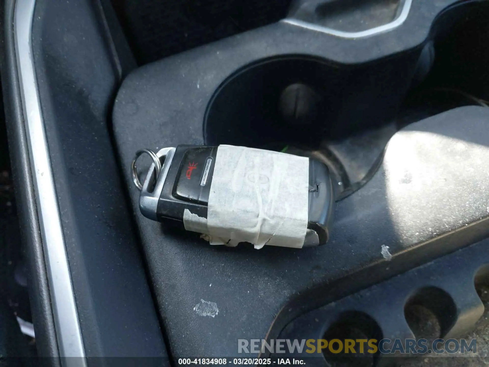 11 Photograph of a damaged car 1C6SRFFT8MN598163 RAM 1500 2021