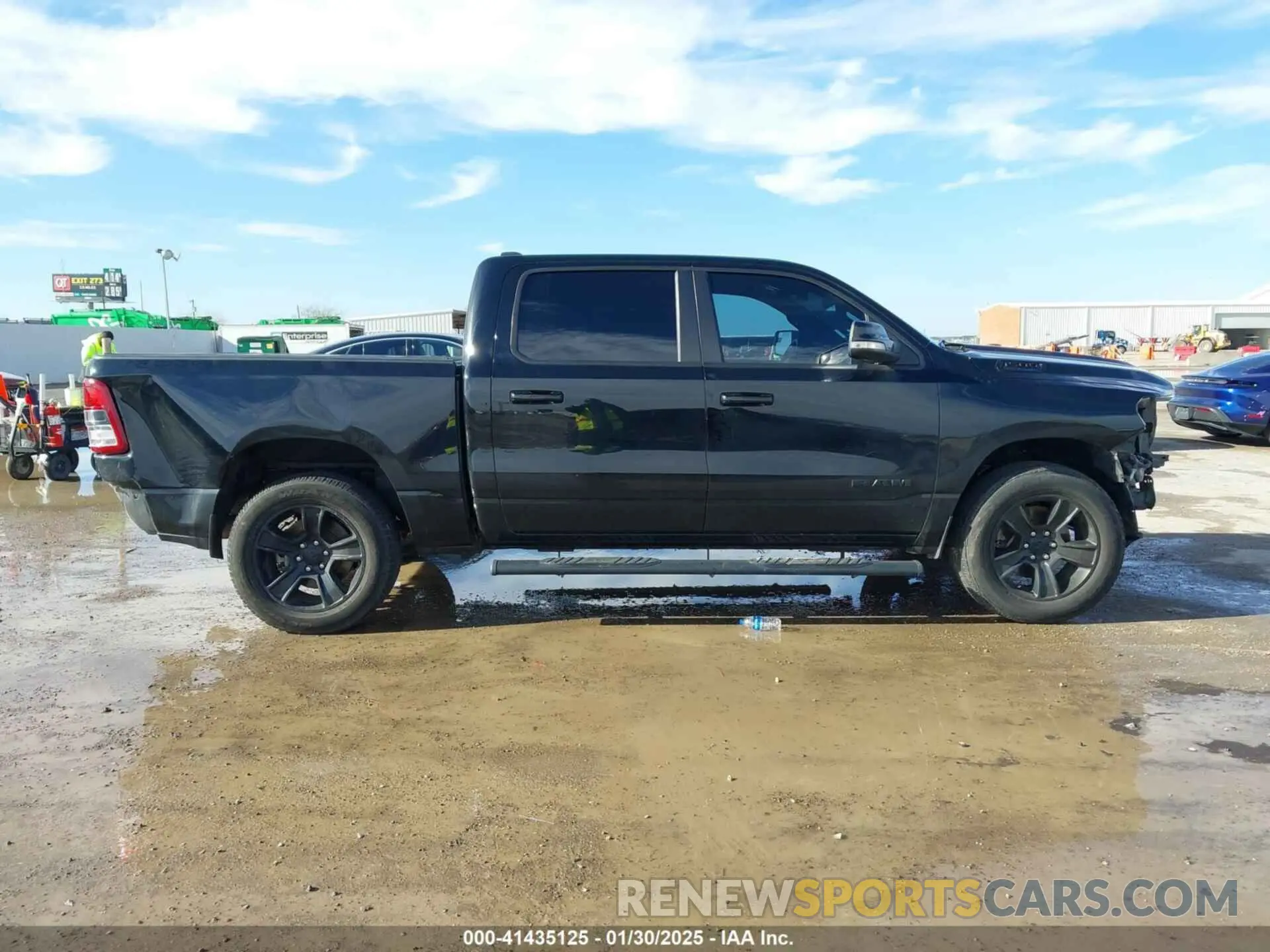 13 Photograph of a damaged car 1C6SRFFT8MN637530 RAM 1500 2021
