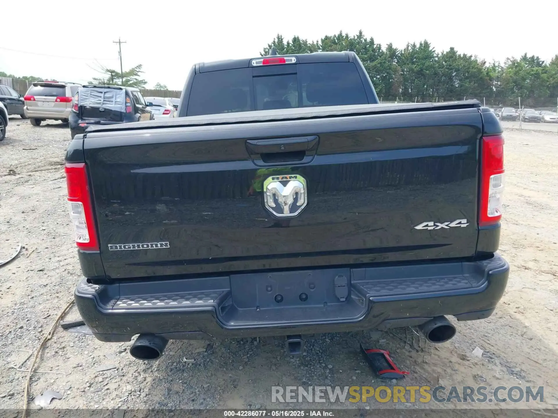 16 Photograph of a damaged car 1C6SRFFT8MN816943 RAM 1500 2021