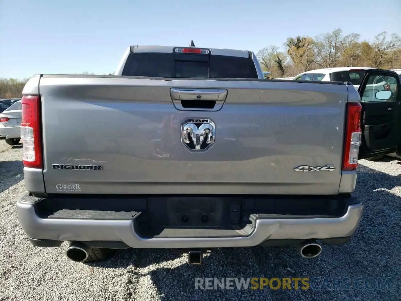 6 Photograph of a damaged car 1C6SRFFT9MN527585 RAM 1500 2021