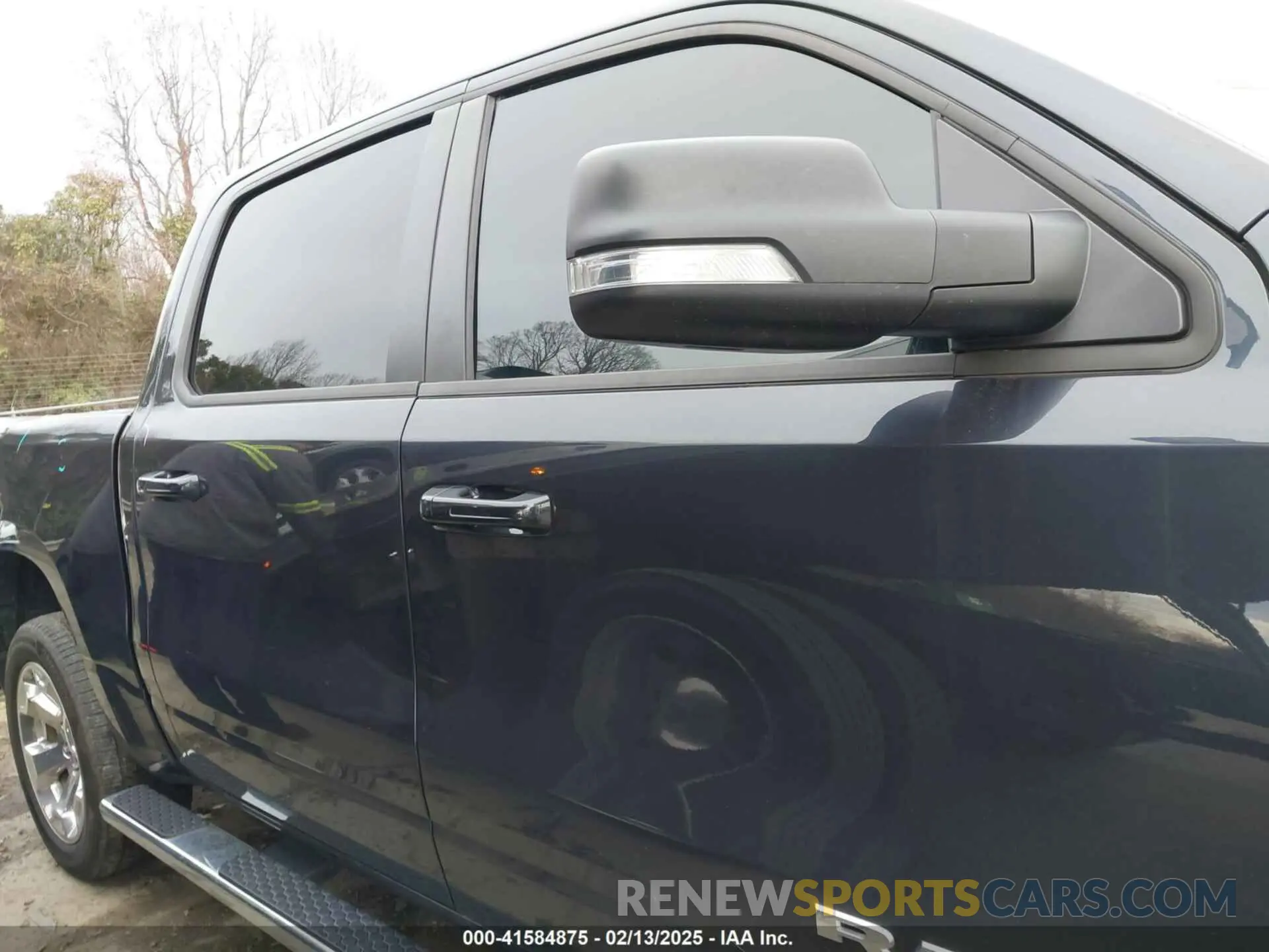 13 Photograph of a damaged car 1C6SRFFT9MN618341 RAM 1500 2021
