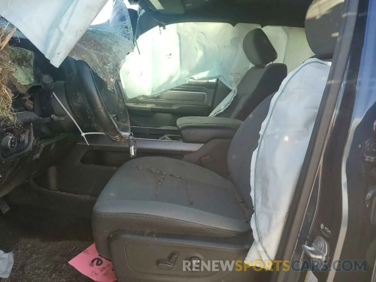 7 Photograph of a damaged car 1C6SRFFT9MN692262 RAM 1500 2021