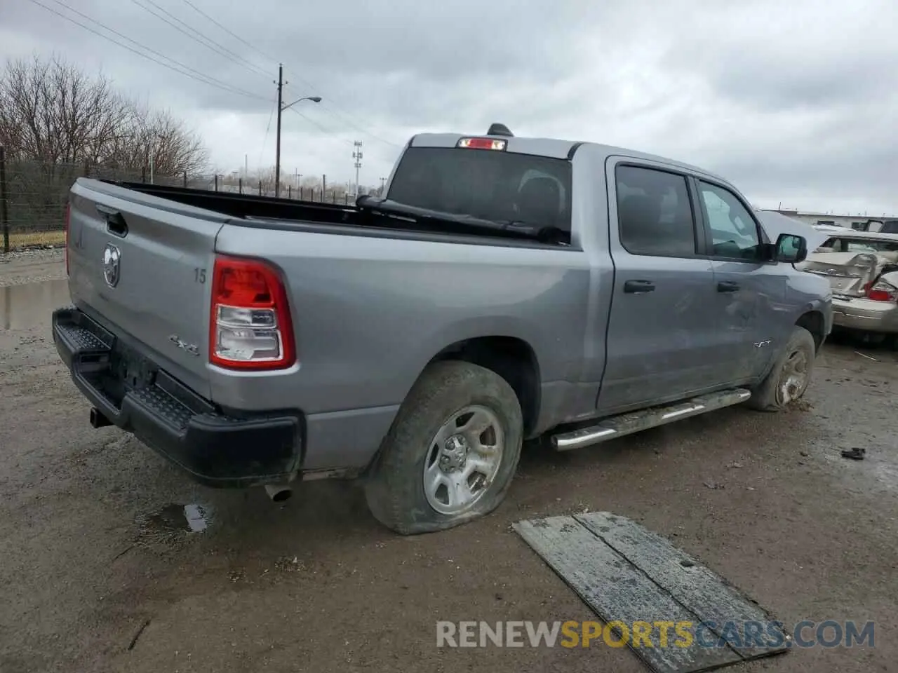 3 Photograph of a damaged car 1C6SRFGT8MN645481 RAM 1500 2021