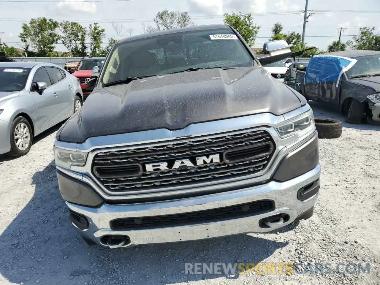 5 Photograph of a damaged car 1C6SRFHM2MN726144 RAM 1500 2021