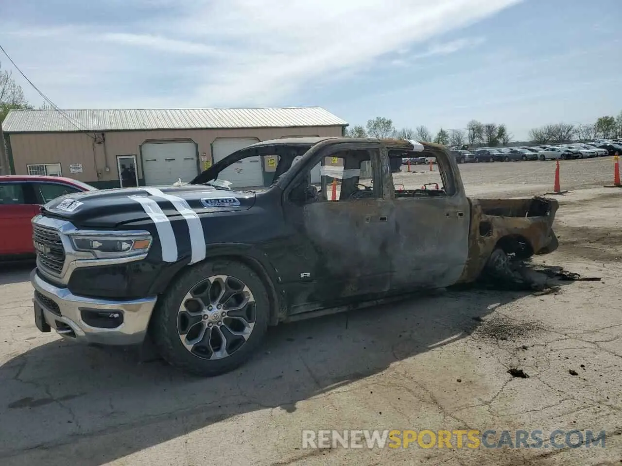 1 Photograph of a damaged car 1C6SRFHM6MN800164 RAM 1500 2021