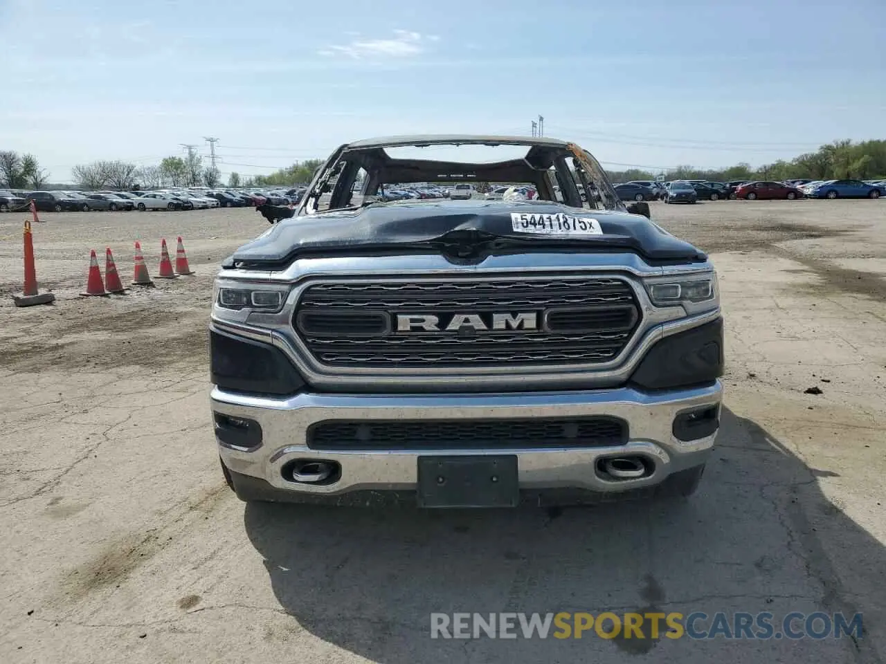 5 Photograph of a damaged car 1C6SRFHM6MN800164 RAM 1500 2021