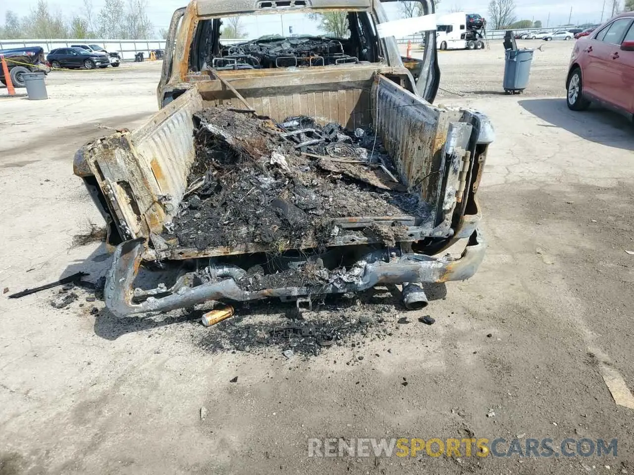 6 Photograph of a damaged car 1C6SRFHM6MN800164 RAM 1500 2021