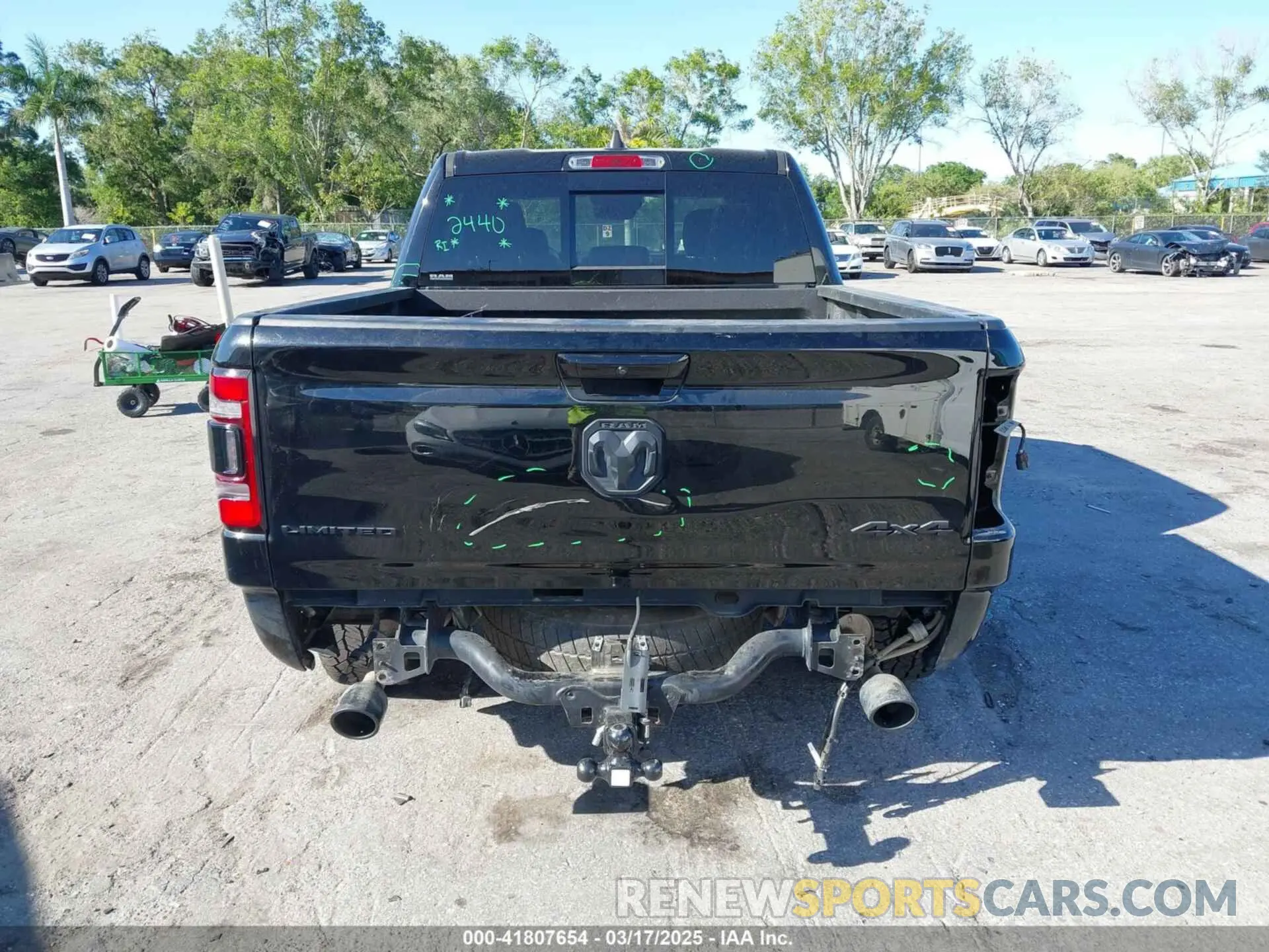 16 Photograph of a damaged car 1C6SRFHMXMN644565 RAM 1500 2021