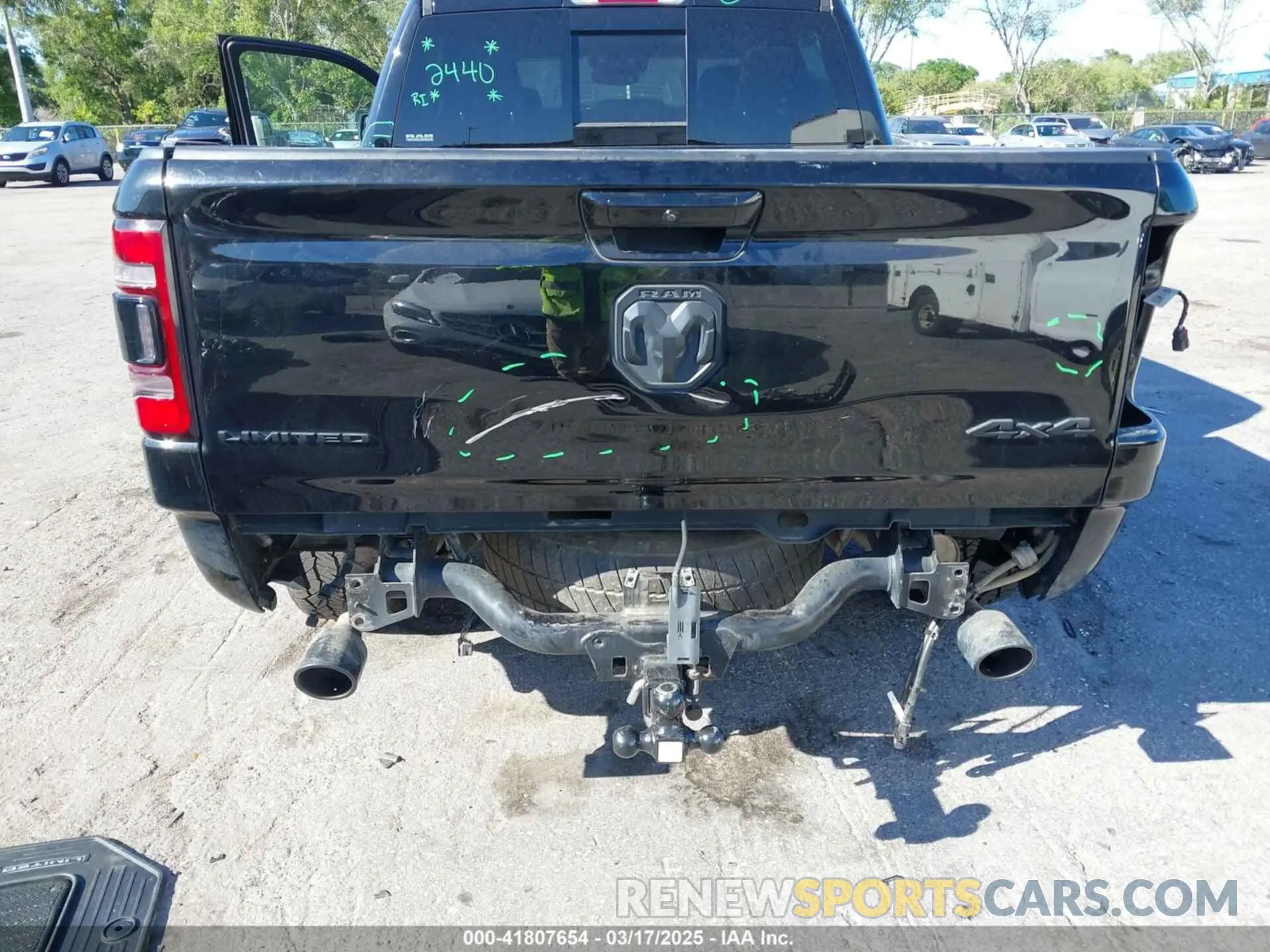 6 Photograph of a damaged car 1C6SRFHMXMN644565 RAM 1500 2021