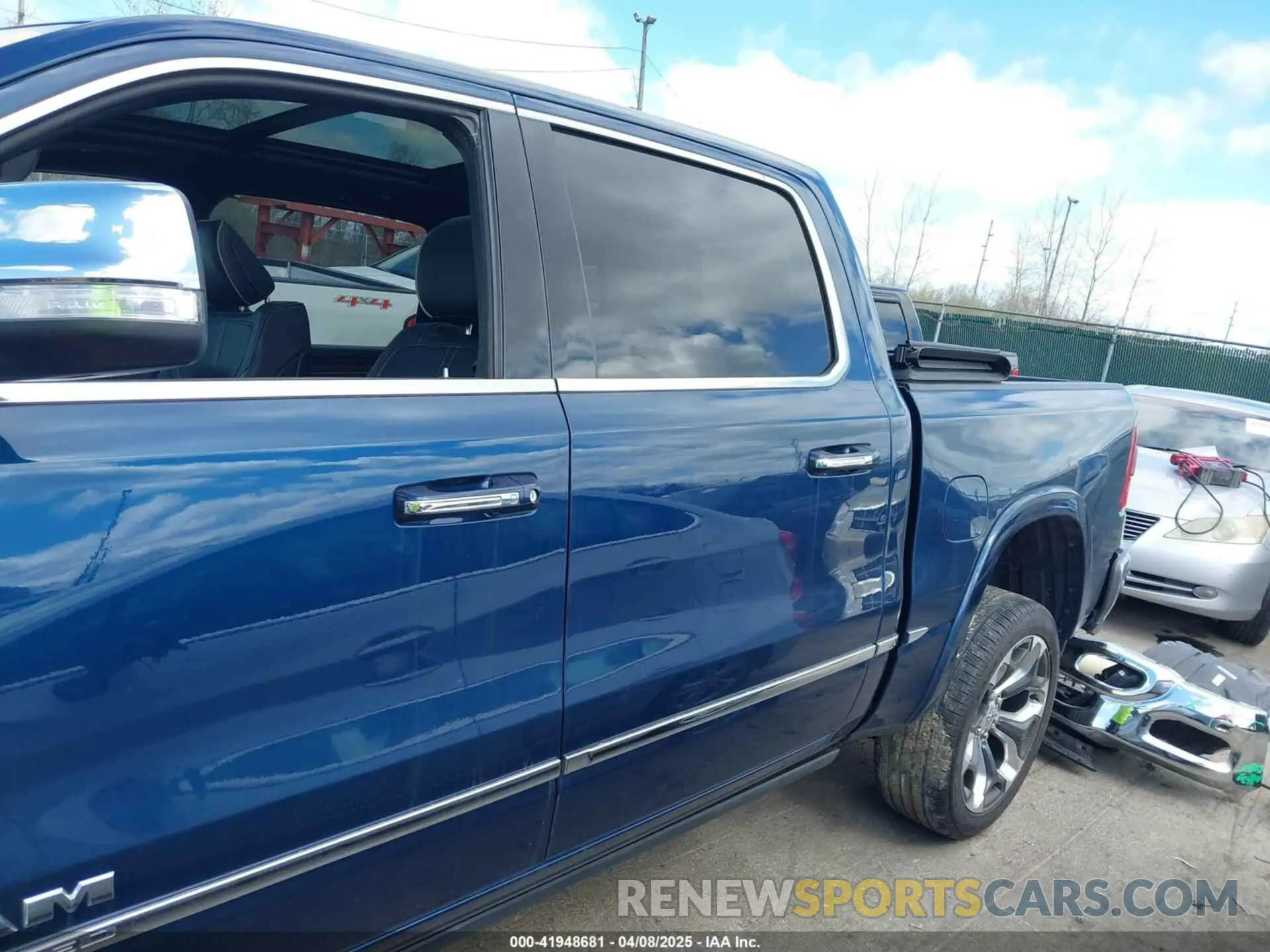 15 Photograph of a damaged car 1C6SRFHT1MN578723 RAM 1500 2021