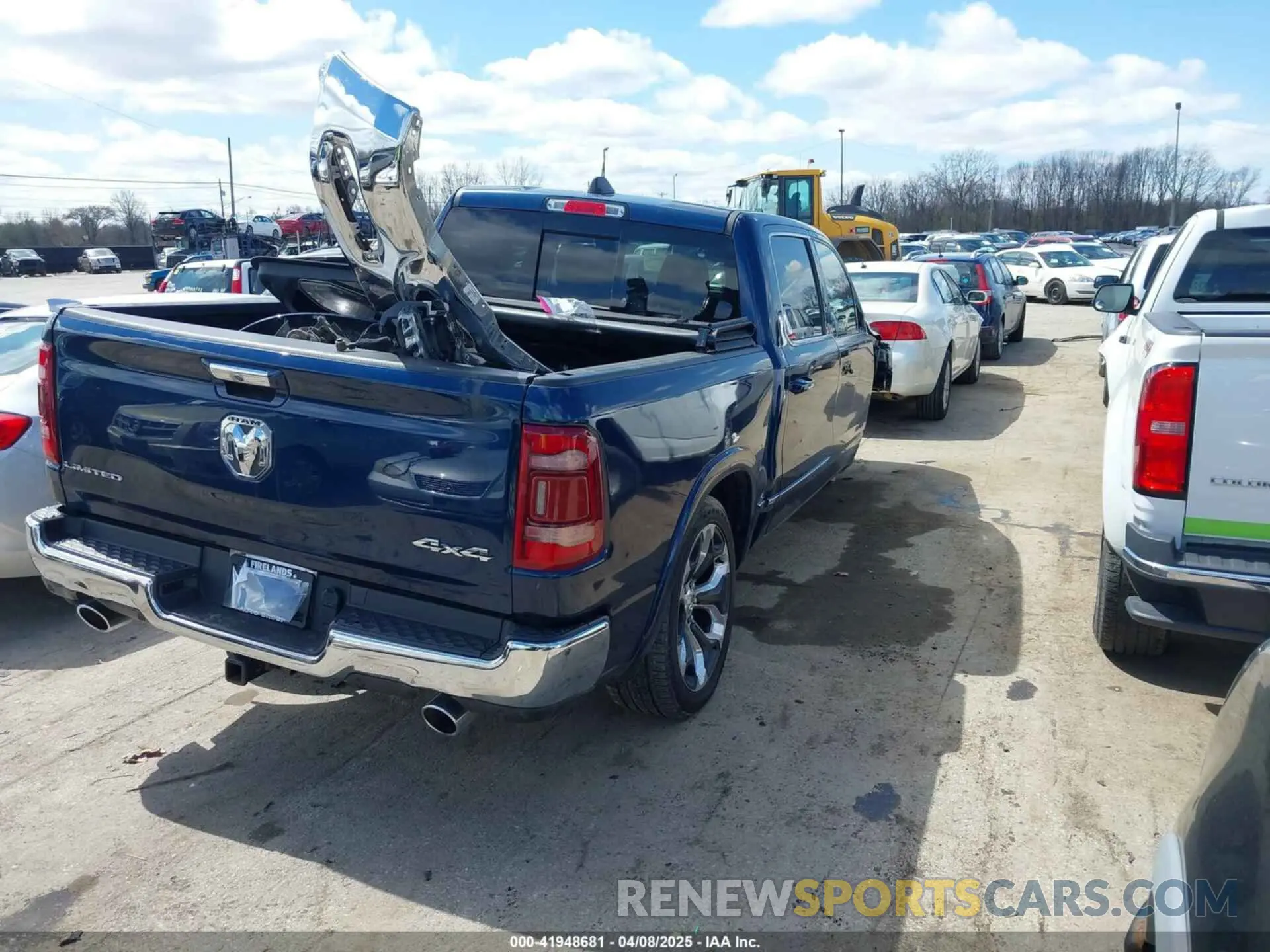 4 Photograph of a damaged car 1C6SRFHT1MN578723 RAM 1500 2021