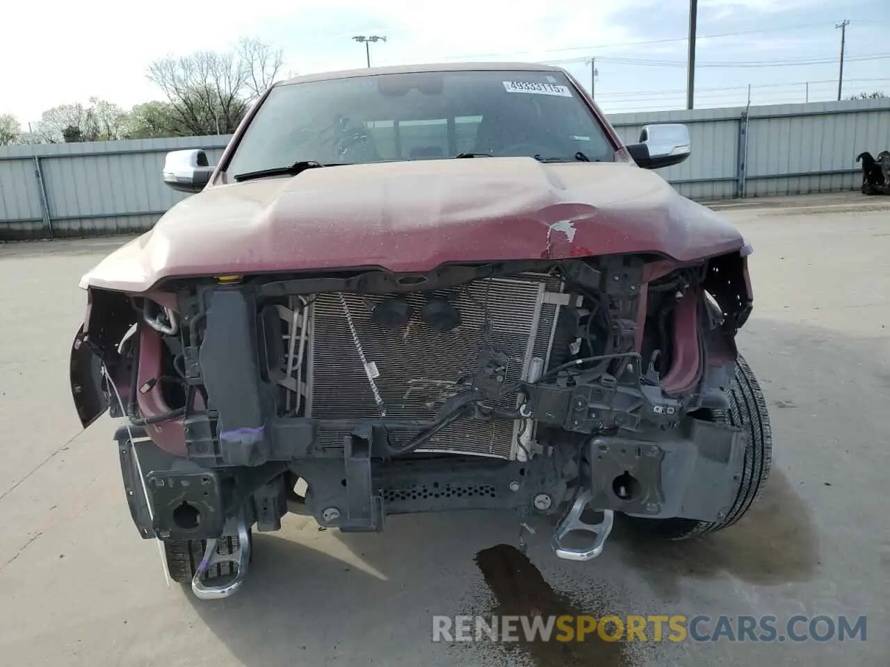 5 Photograph of a damaged car 1C6SRFHT5MN600819 RAM 1500 2021