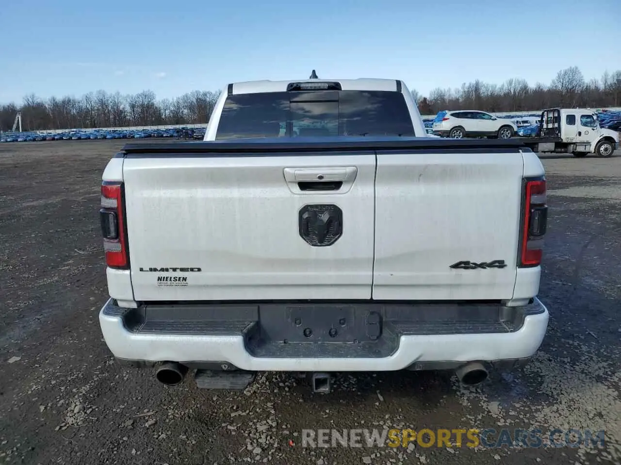 6 Photograph of a damaged car 1C6SRFHT9MN812994 RAM 1500 2021