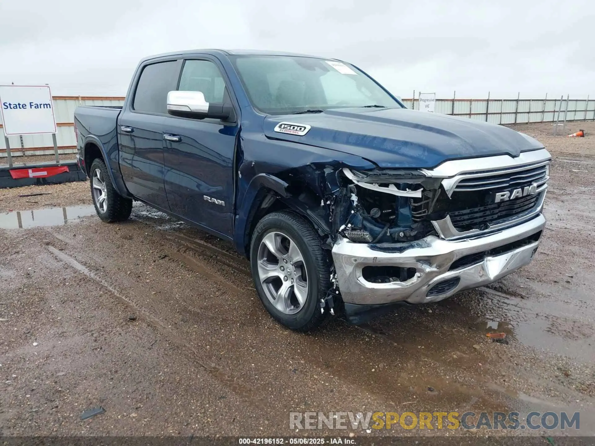 1 Photograph of a damaged car 1C6SRFJM0MN682896 RAM 1500 2021