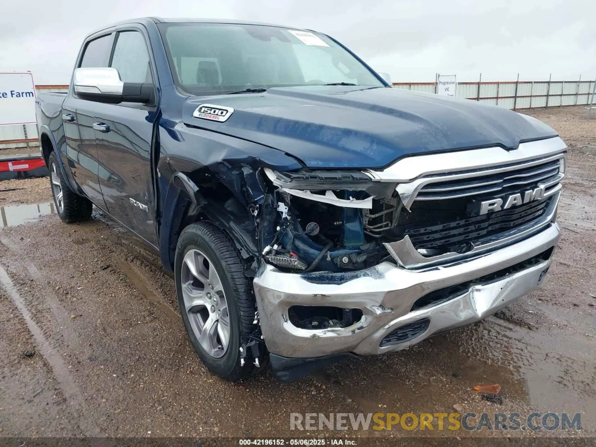 6 Photograph of a damaged car 1C6SRFJM0MN682896 RAM 1500 2021