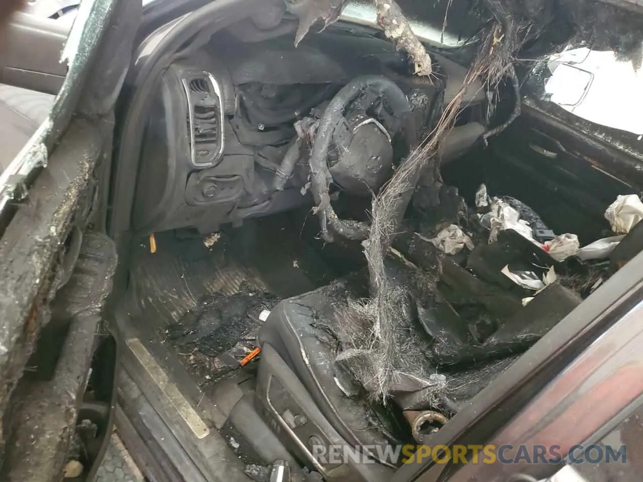 8 Photograph of a damaged car 1C6SRFJT0MN784447 RAM 1500 2021