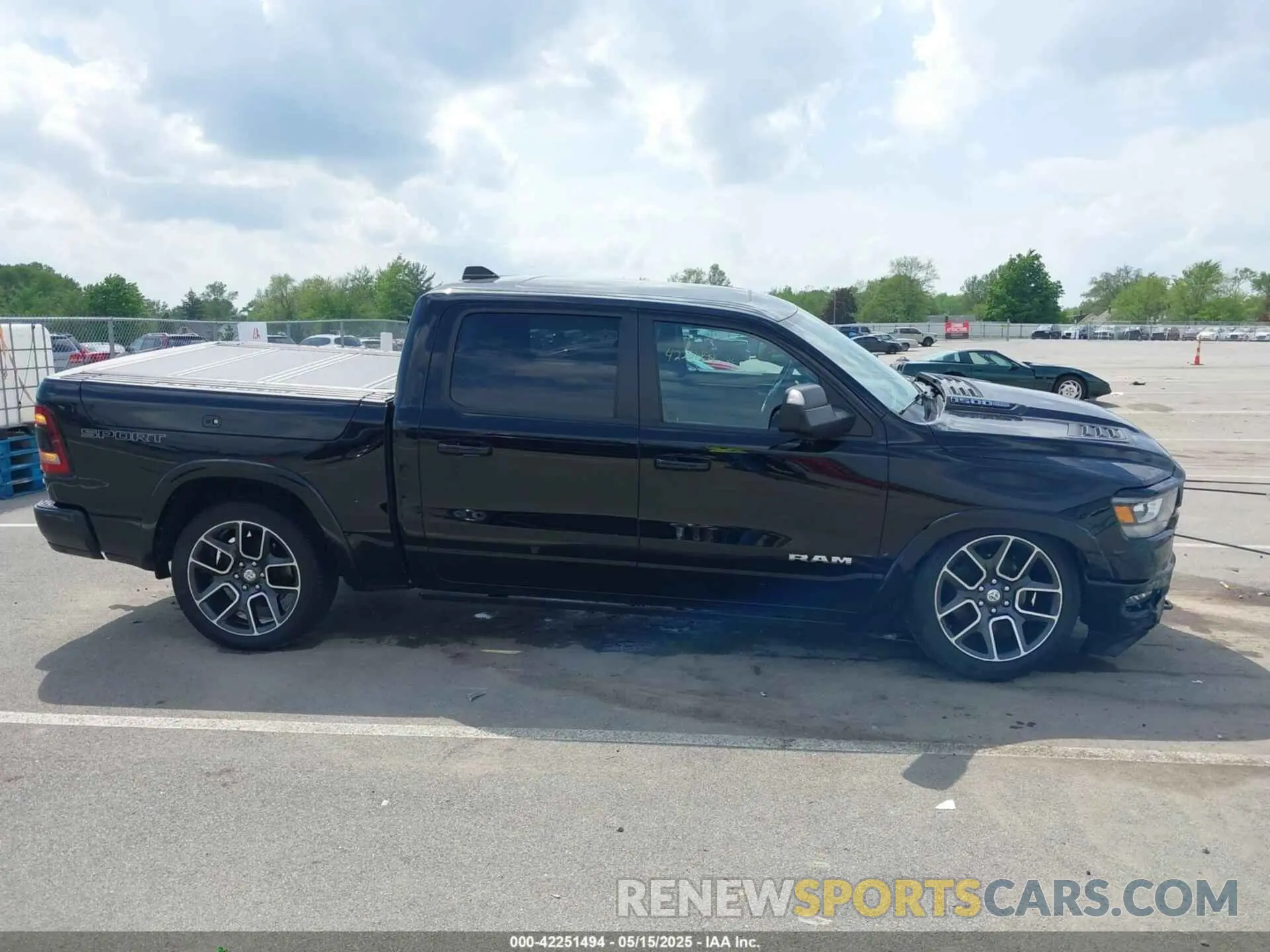 13 Photograph of a damaged car 1C6SRFJT1MN627705 RAM 1500 2021