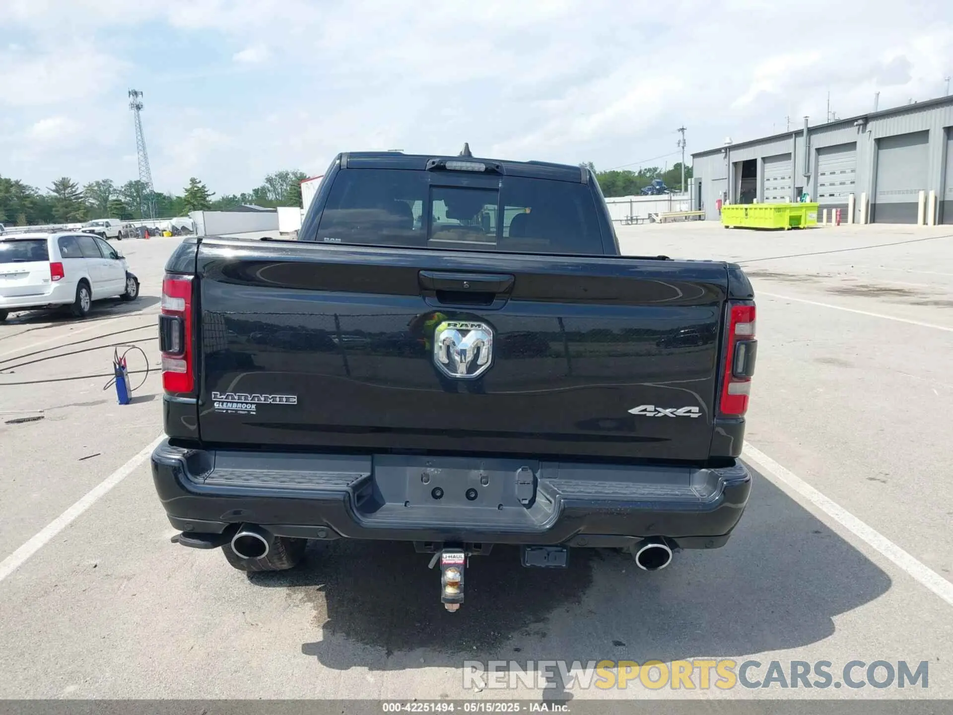 16 Photograph of a damaged car 1C6SRFJT1MN627705 RAM 1500 2021