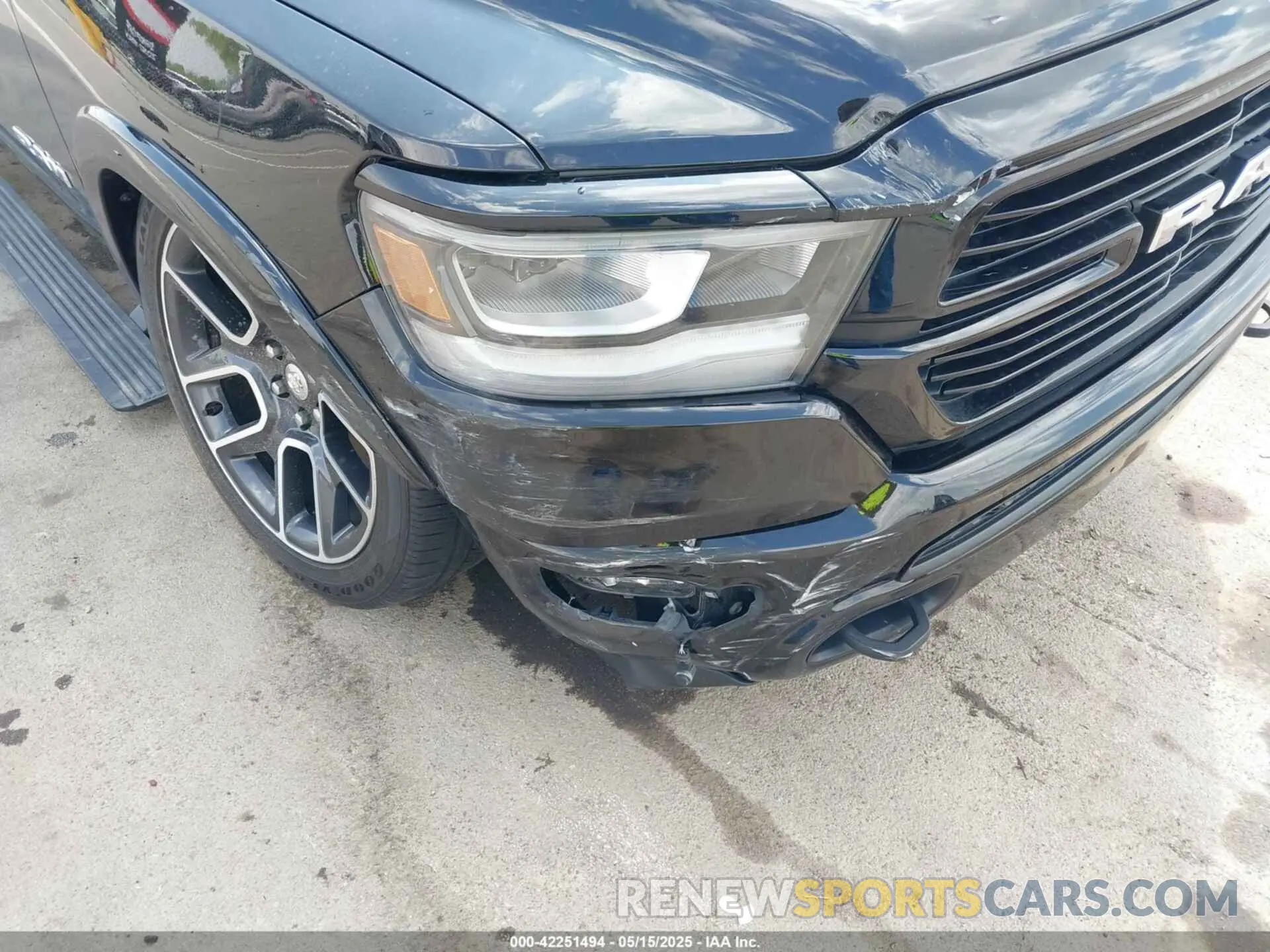 6 Photograph of a damaged car 1C6SRFJT1MN627705 RAM 1500 2021