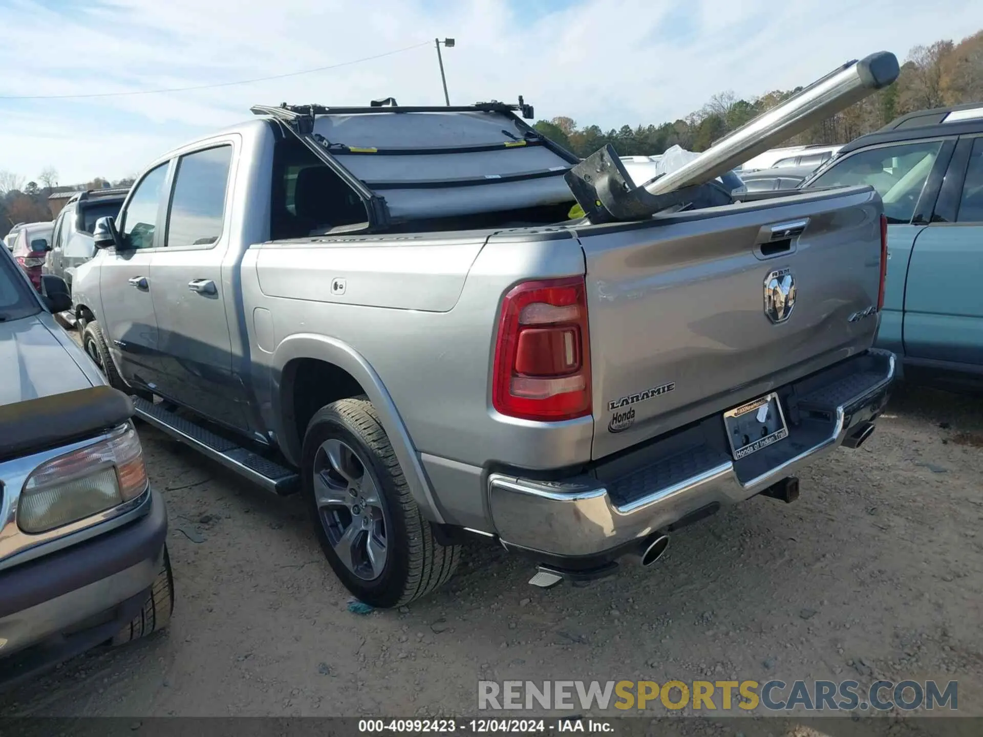 3 Photograph of a damaged car 1C6SRFJT1MN702466 RAM 1500 2021