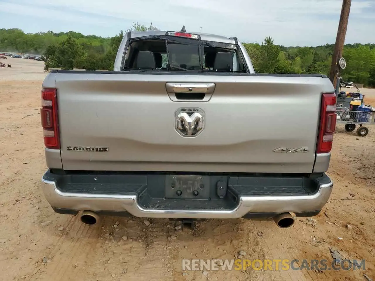 6 Photograph of a damaged car 1C6SRFJT1MN770377 RAM 1500 2021