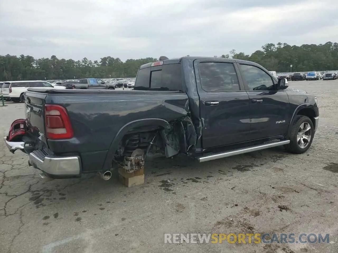 3 Photograph of a damaged car 1C6SRFJT3MN639435 RAM 1500 2021