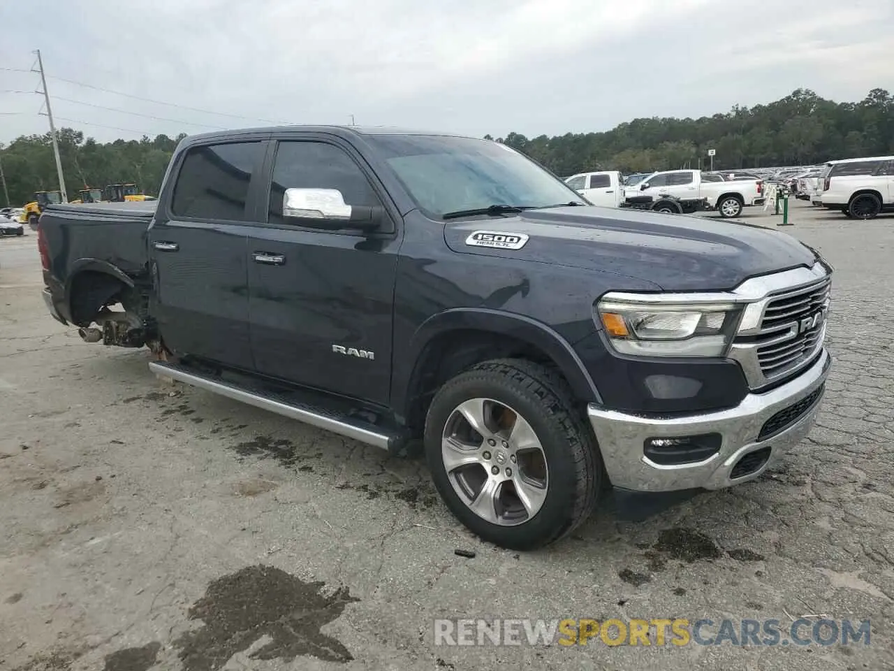 4 Photograph of a damaged car 1C6SRFJT3MN639435 RAM 1500 2021