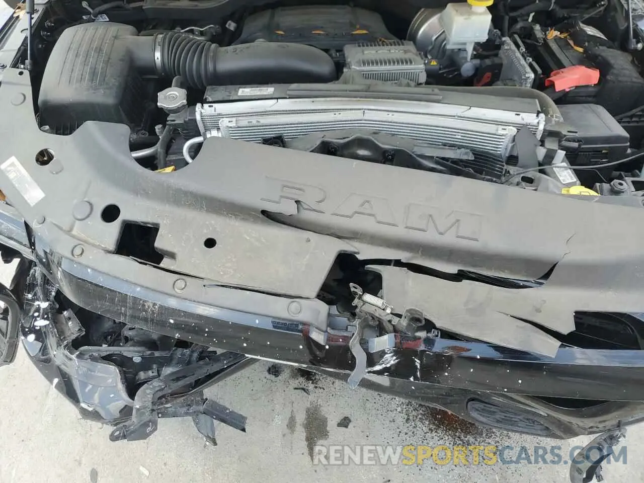 11 Photograph of a damaged car 1C6SRFJT3MN792252 RAM 1500 2021