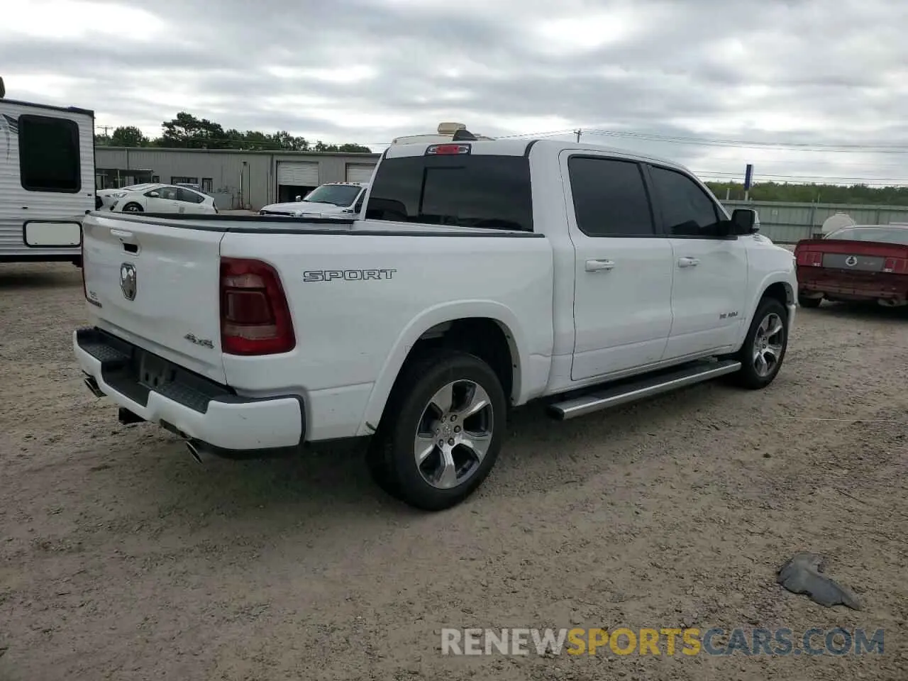 3 Photograph of a damaged car 1C6SRFJT5MN548568 RAM 1500 2021