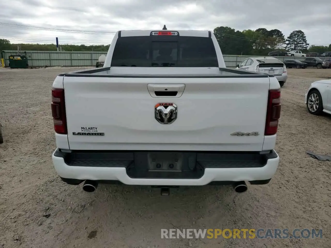 6 Photograph of a damaged car 1C6SRFJT5MN548568 RAM 1500 2021