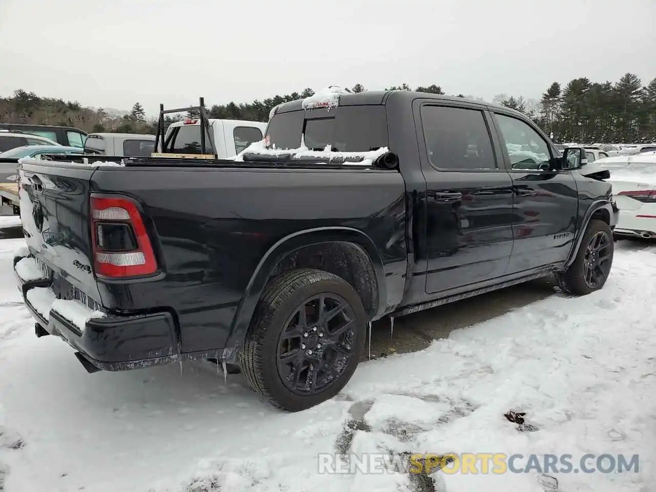 3 Photograph of a damaged car 1C6SRFJT5MN588360 RAM 1500 2021