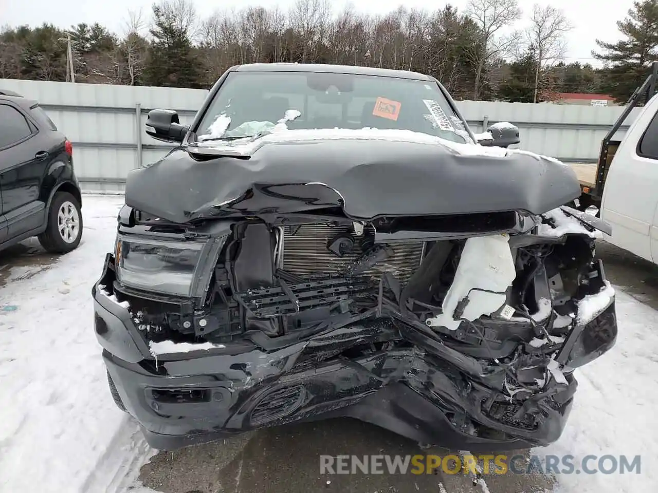 5 Photograph of a damaged car 1C6SRFJT5MN588360 RAM 1500 2021