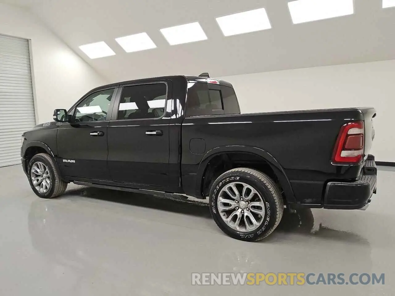 2 Photograph of a damaged car 1C6SRFJT5MN682576 RAM 1500 2021
