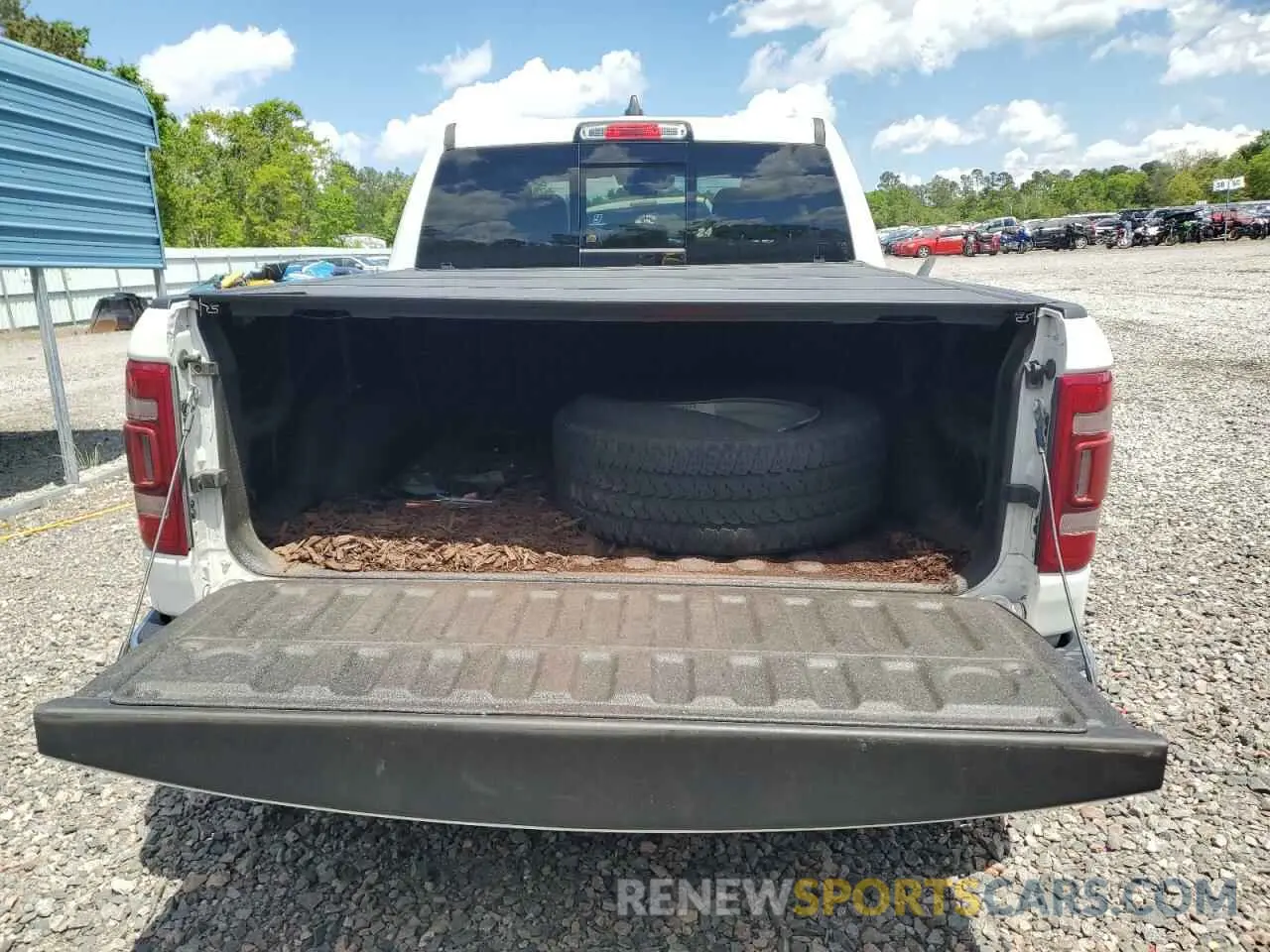 6 Photograph of a damaged car 1C6SRFJT5MN751315 RAM 1500 2021