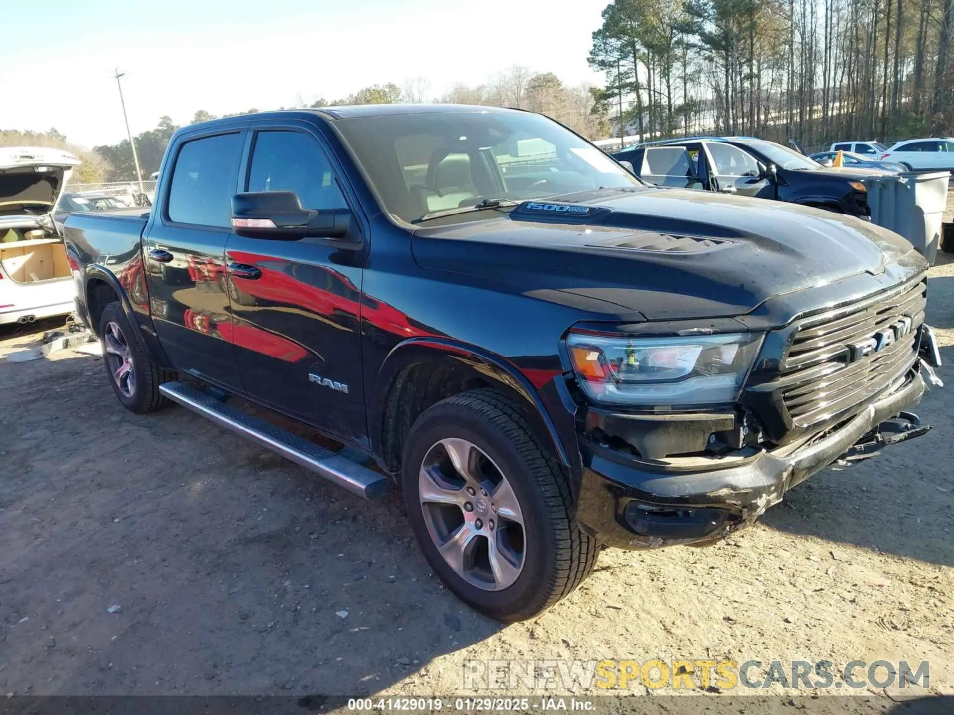 1 Photograph of a damaged car 1C6SRFJT6MN530984 RAM 1500 2021