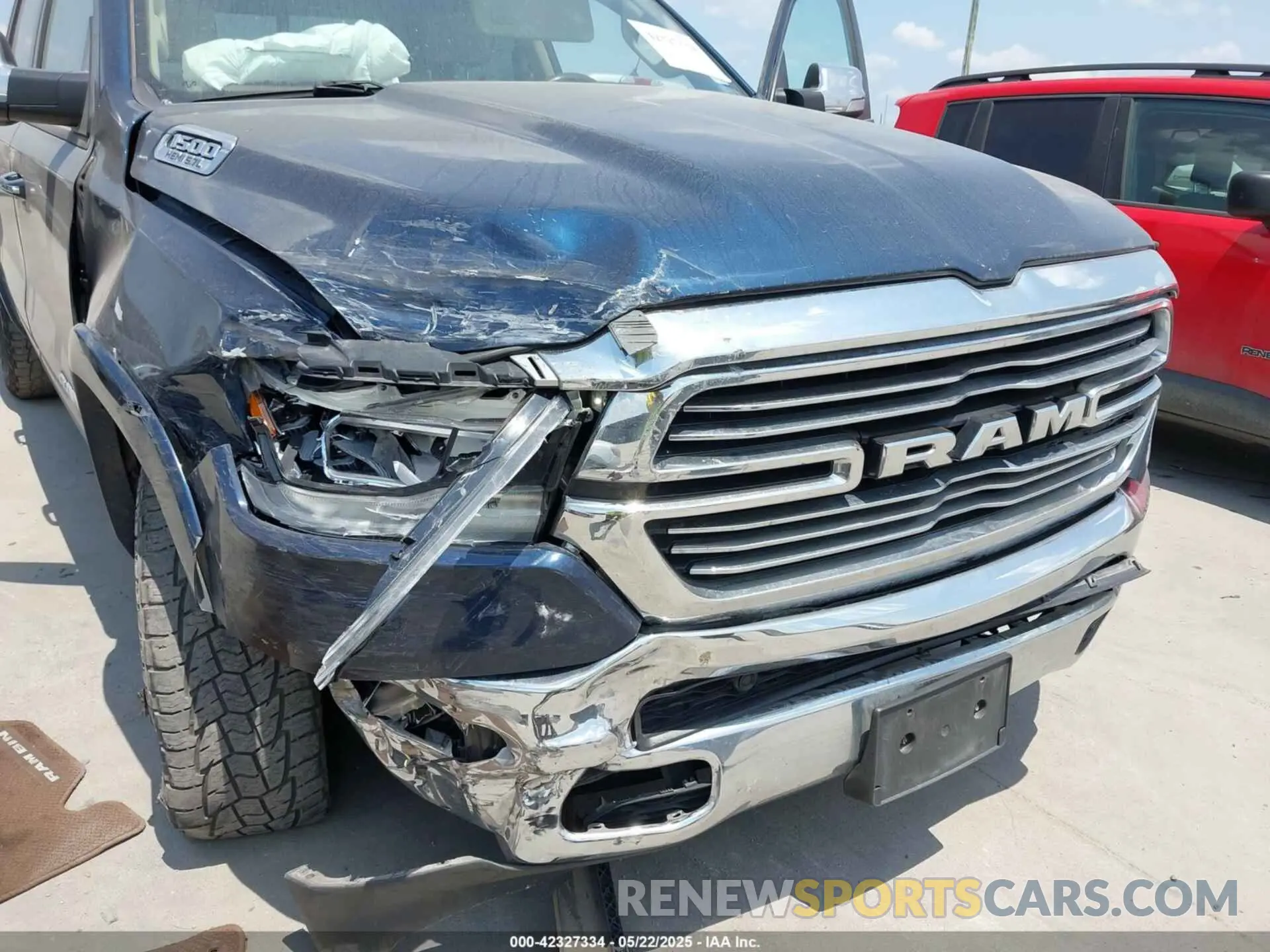 6 Photograph of a damaged car 1C6SRFJT6MN821694 RAM 1500 2021