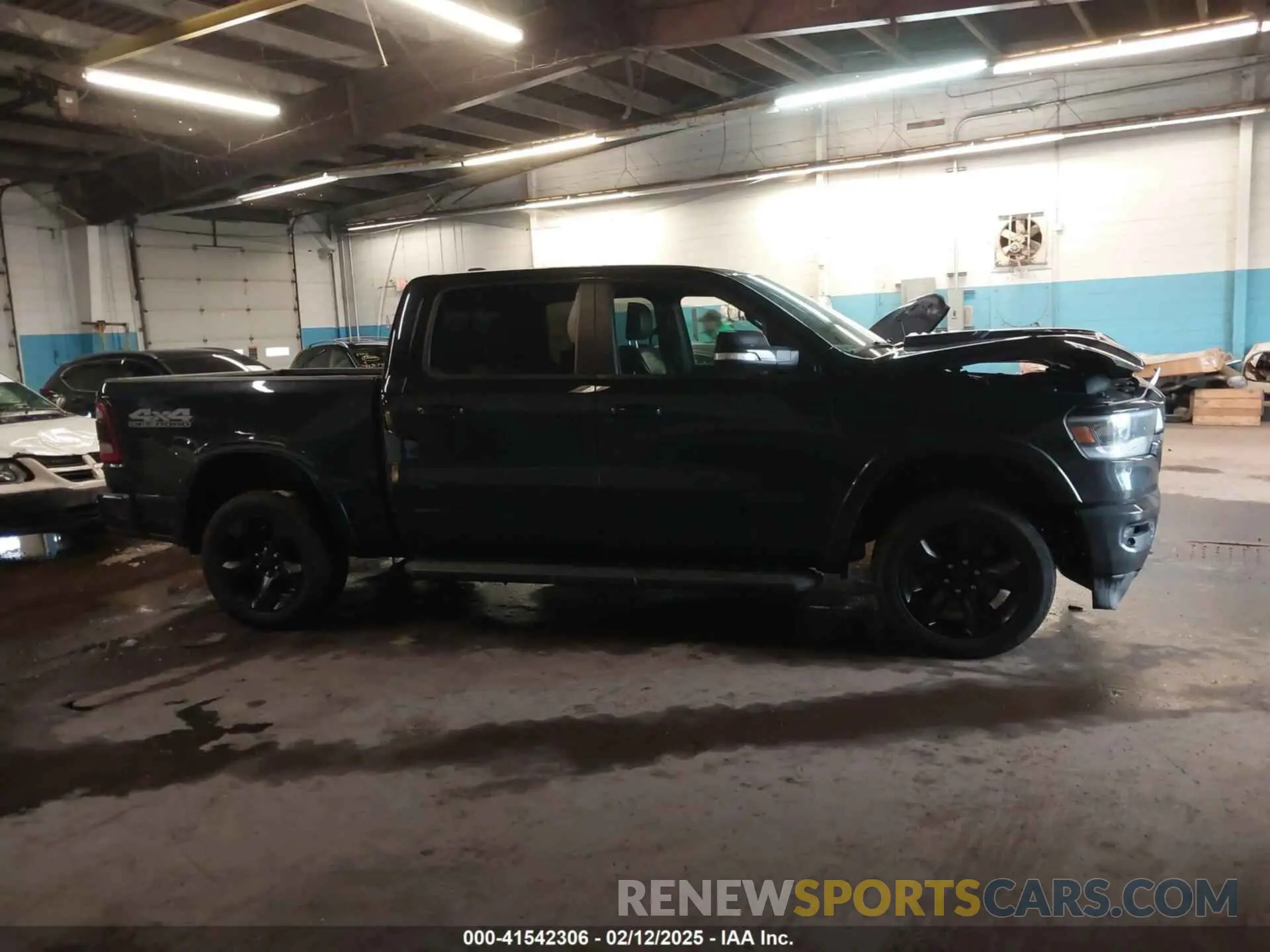 13 Photograph of a damaged car 1C6SRFJT8MN515628 RAM 1500 2021