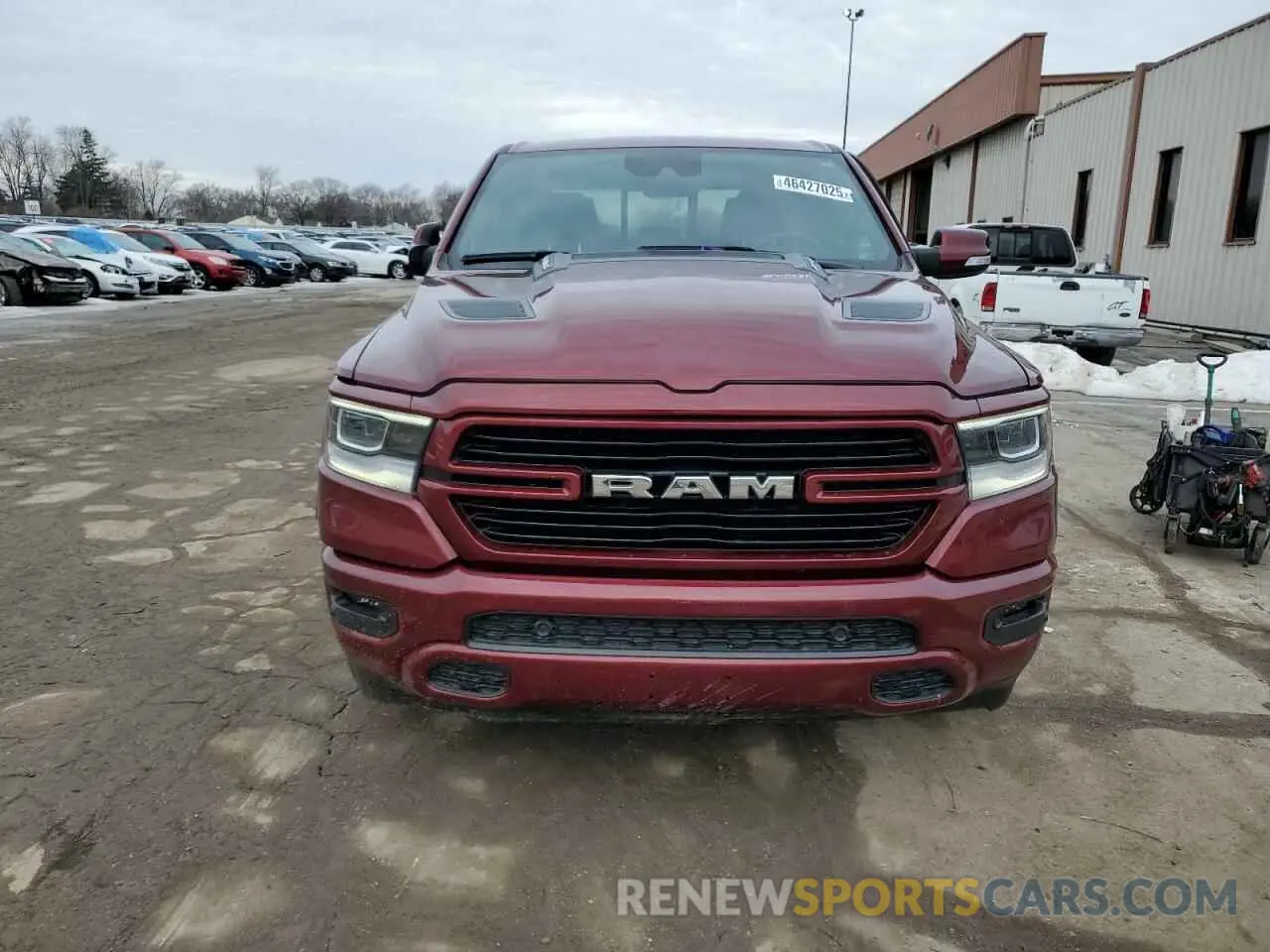 5 Photograph of a damaged car 1C6SRFJT9MN683066 RAM 1500 2021