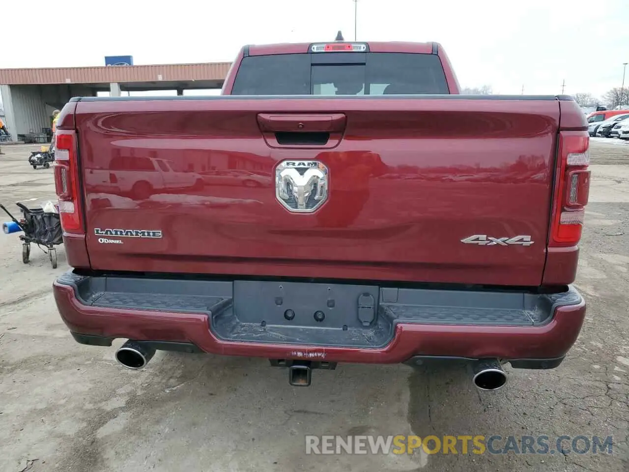 6 Photograph of a damaged car 1C6SRFJT9MN683066 RAM 1500 2021