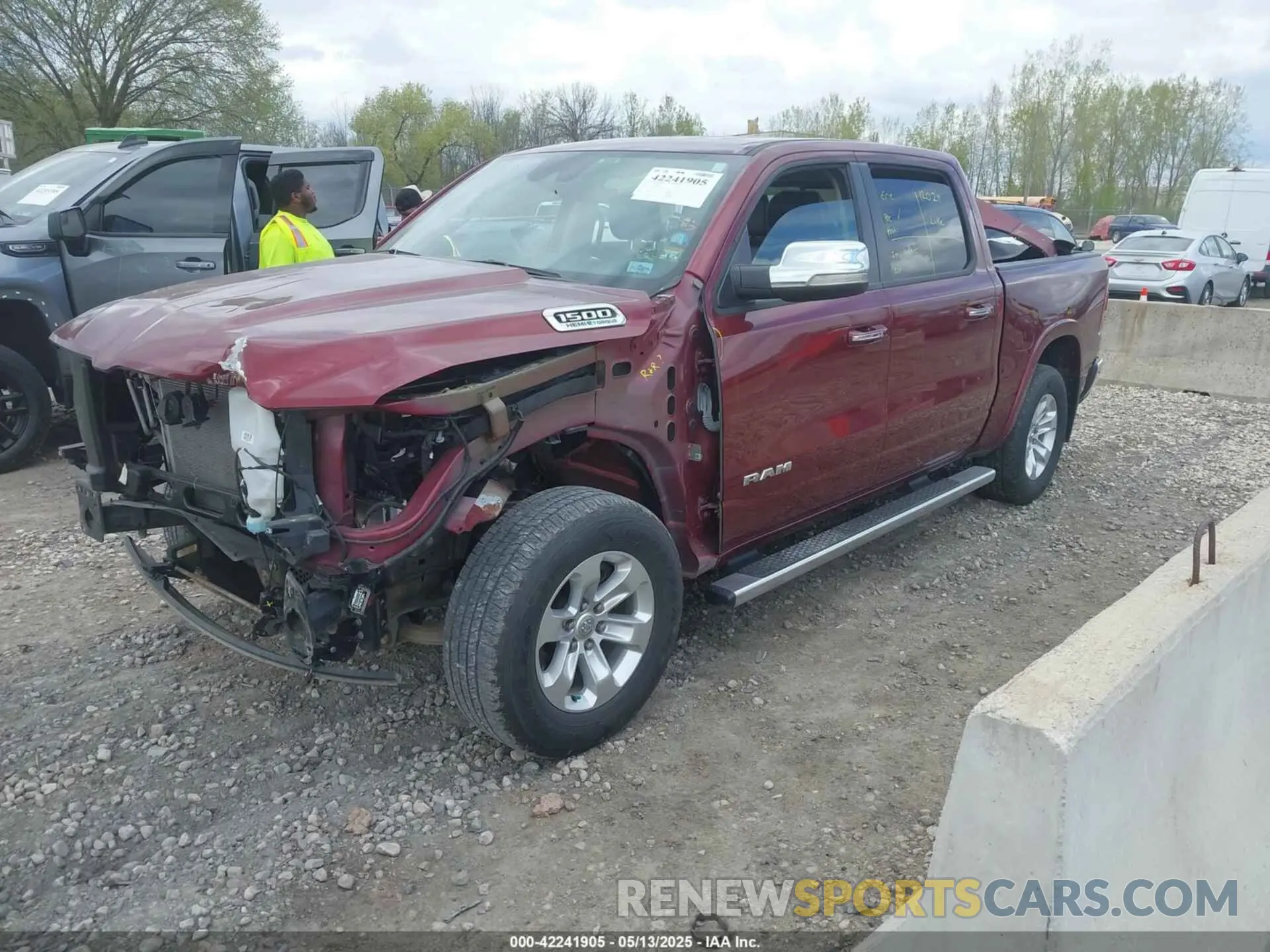 2 Photograph of a damaged car 1C6SRFJT9MN788514 RAM 1500 2021