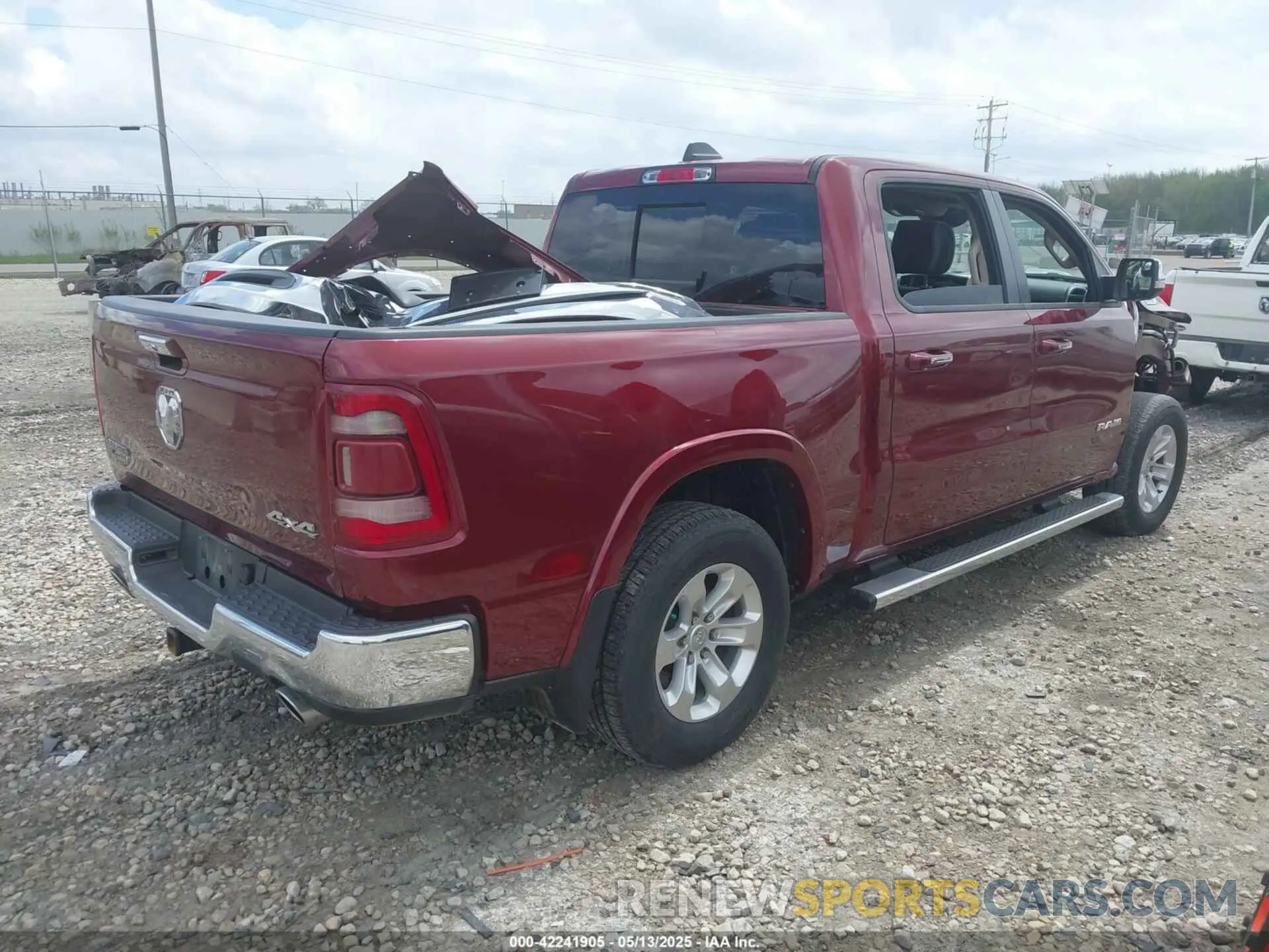 4 Photograph of a damaged car 1C6SRFJT9MN788514 RAM 1500 2021