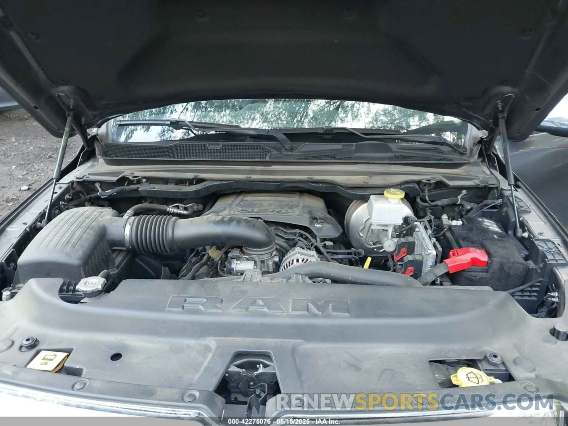 10 Photograph of a damaged car 1C6SRFJTXMN734090 RAM 1500 2021