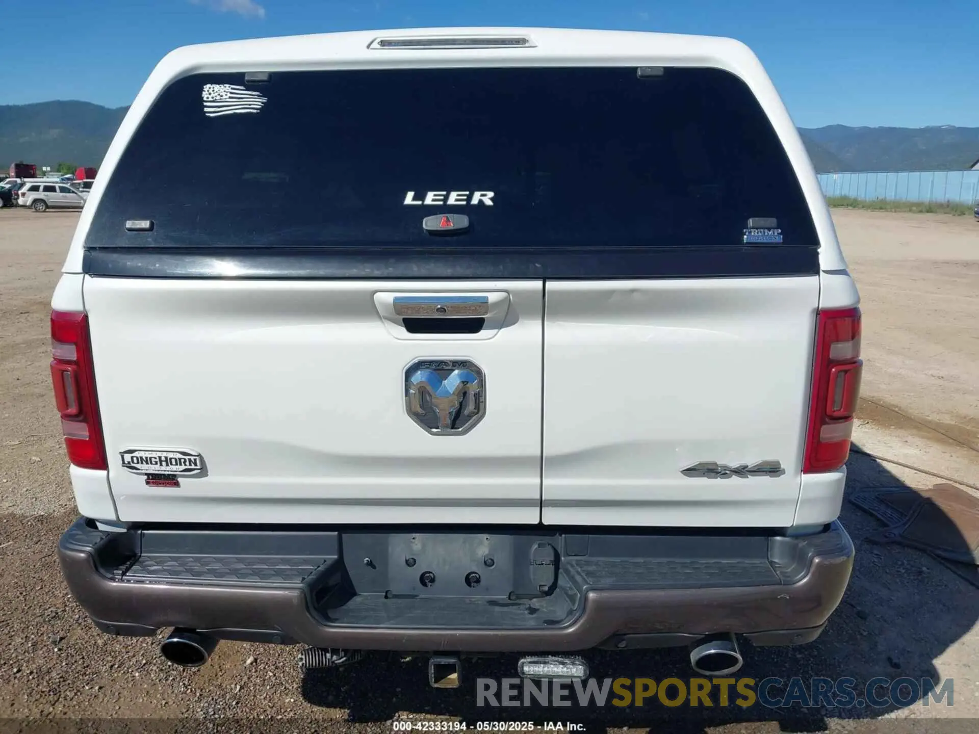 16 Photograph of a damaged car 1C6SRFKM7MN748441 RAM 1500 2021