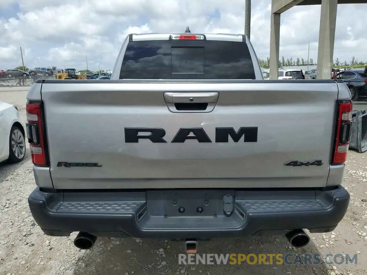 6 Photograph of a damaged car 1C6SRFLT0MN570040 RAM 1500 2021