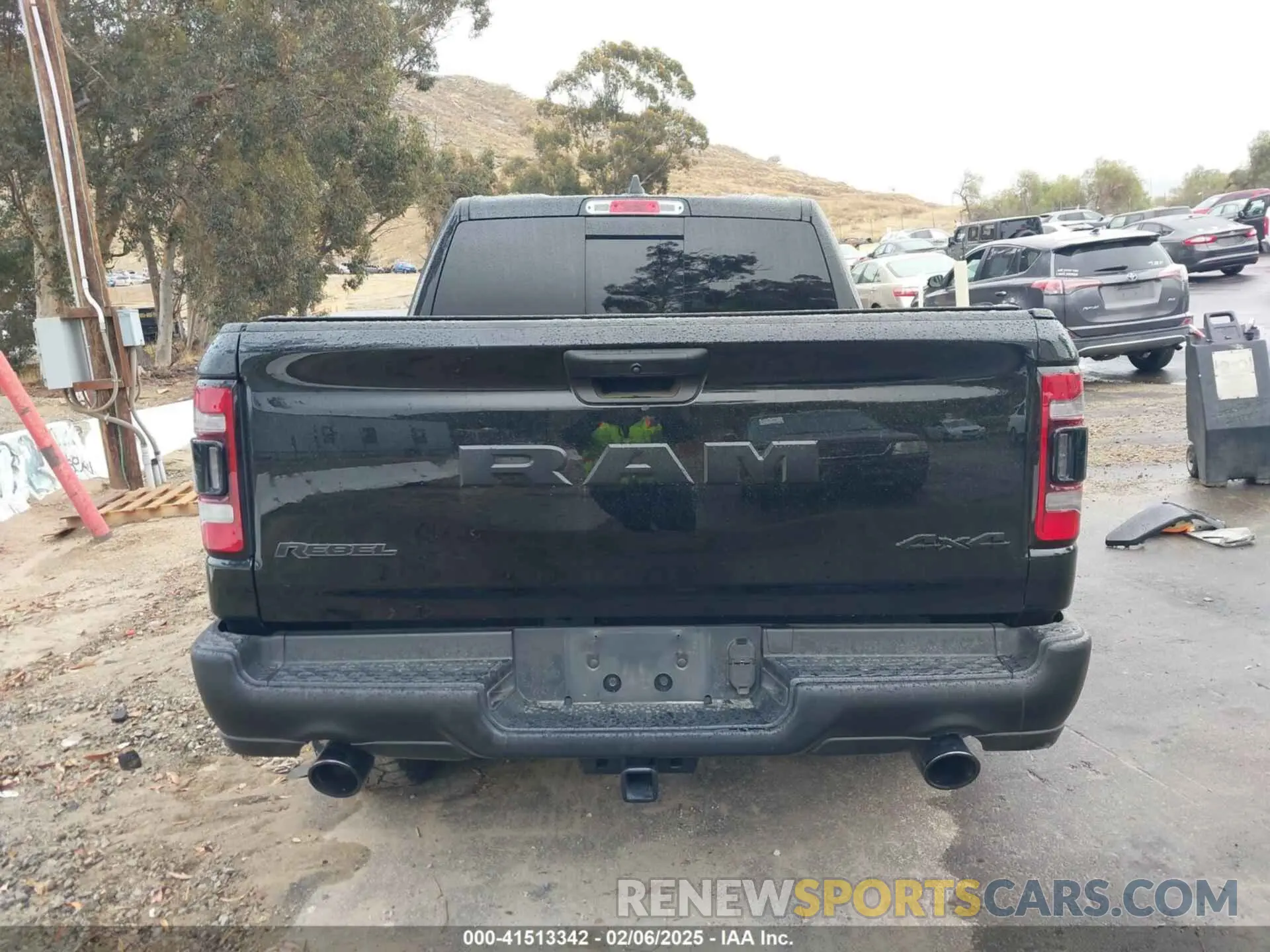 17 Photograph of a damaged car 1C6SRFLT0MN614070 RAM 1500 2021