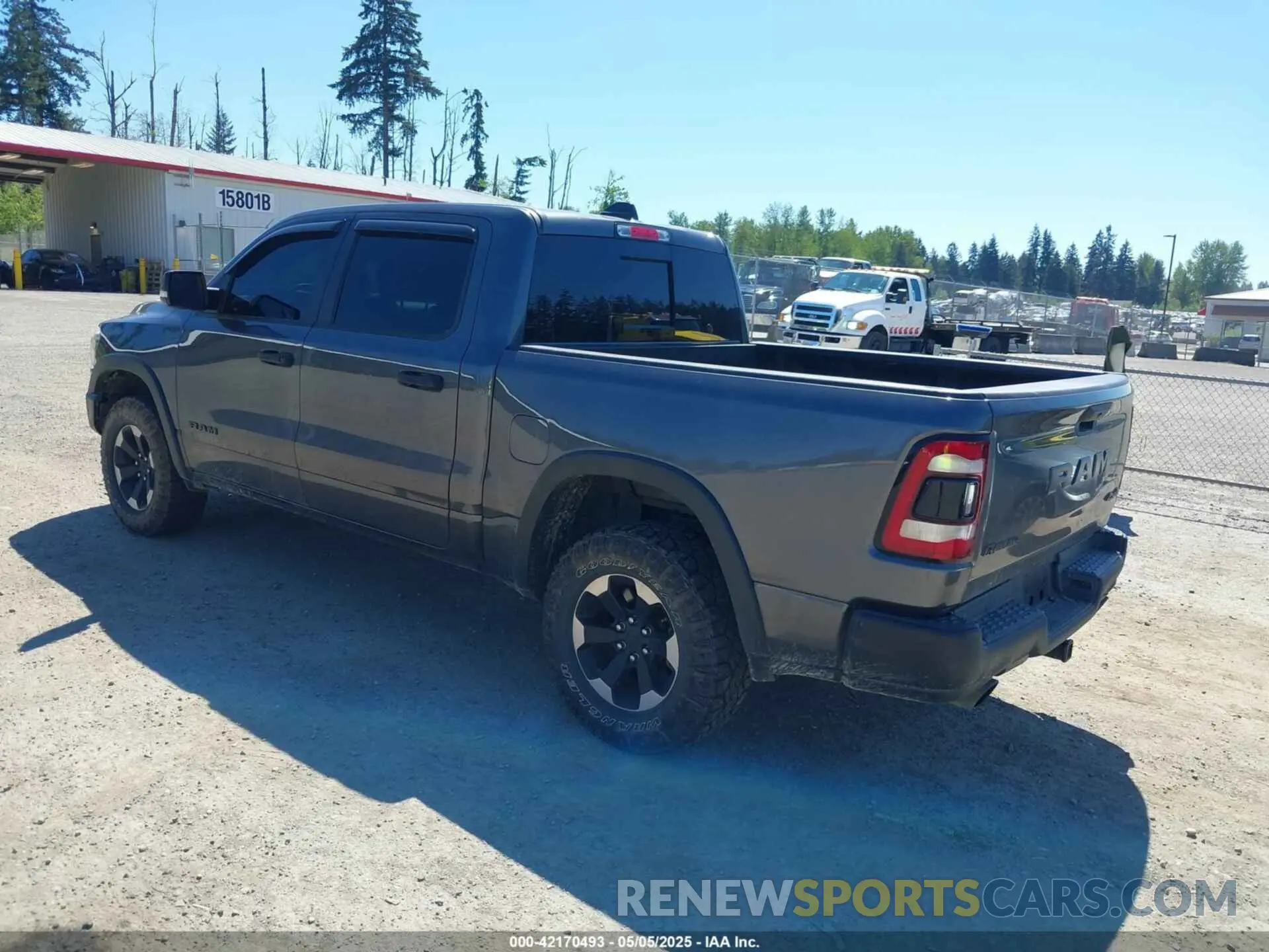 3 Photograph of a damaged car 1C6SRFLT4MN508768 RAM 1500 2021