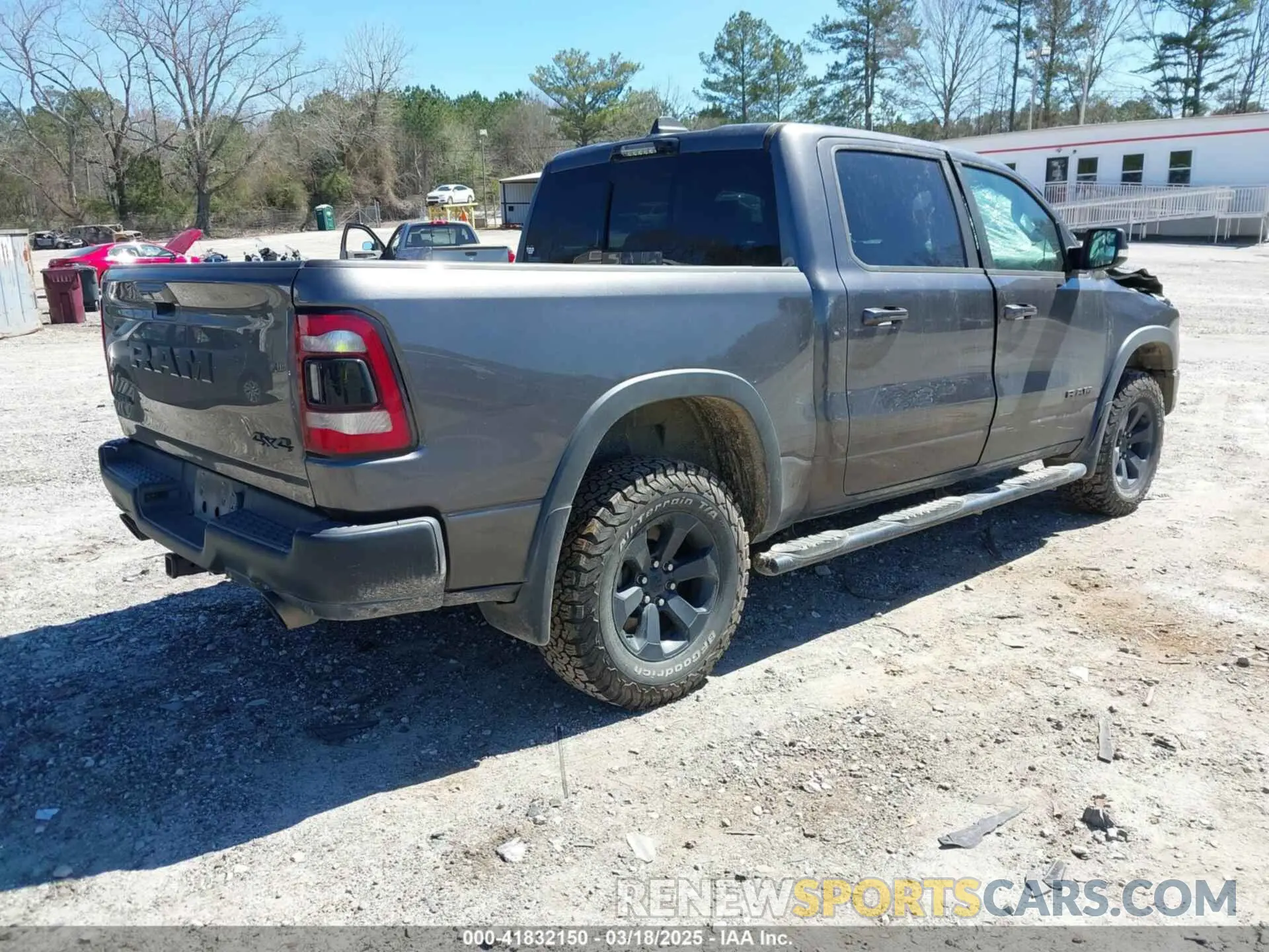 4 Photograph of a damaged car 1C6SRFLT5MN589263 RAM 1500 2021
